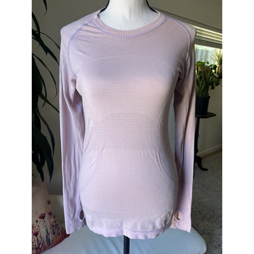 Lululemon Women's Swiftly Tech Long Sleeve Crew Neck Size 6 Lilac Gym Active Run